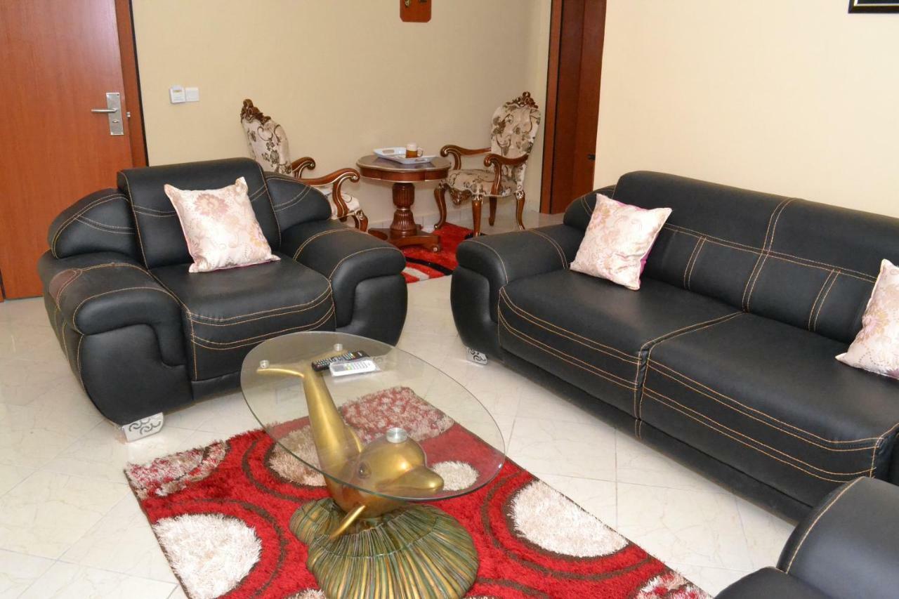 Limoh Suites Benin City Exterior foto